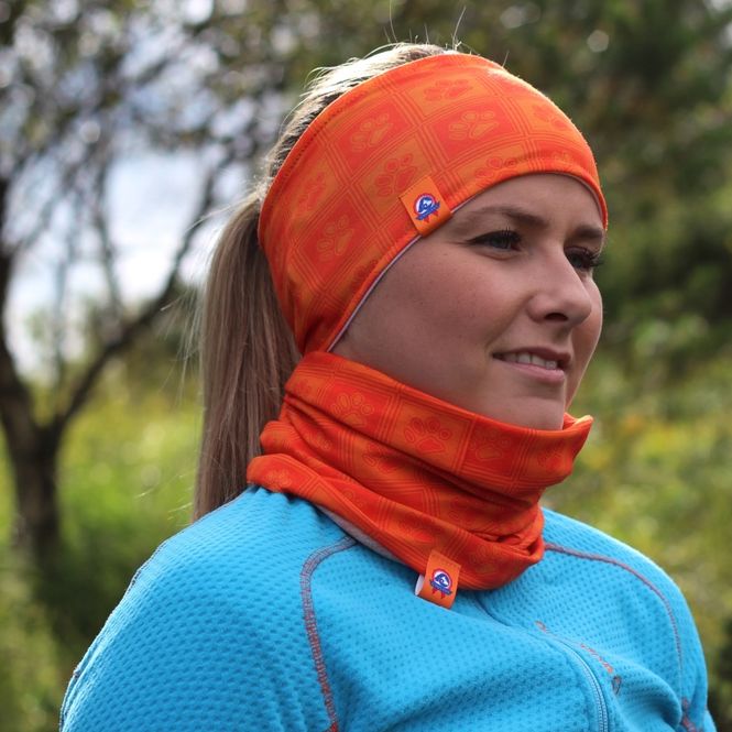 Main Image Canelana neck gaiter with paw pattern in ...